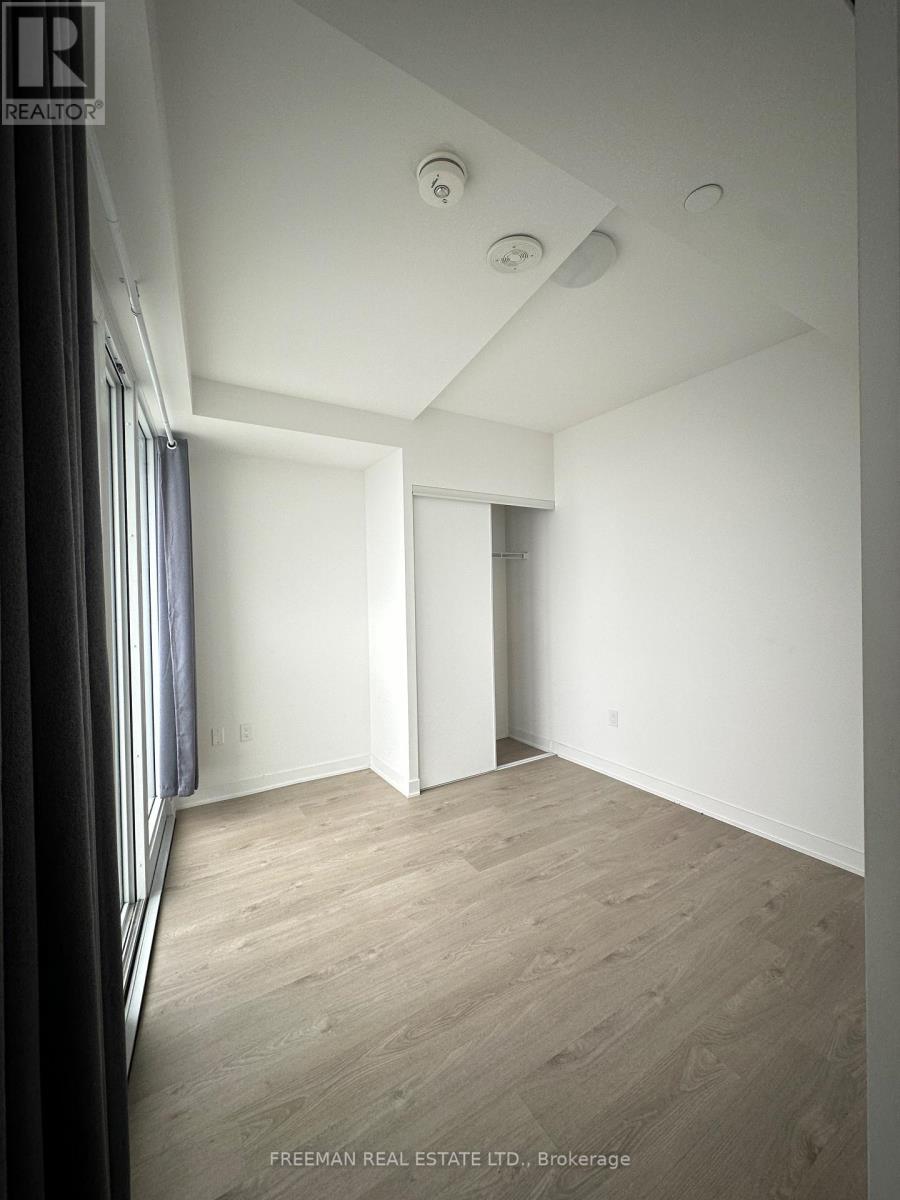 5602 - 3900 Confederation Parkway, Mississauga, Ontario  L5B 0M3 - Photo 13 - W12486457