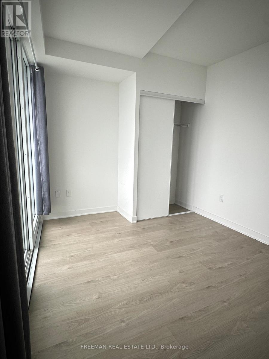 5602 - 3900 Confederation Parkway, Mississauga, Ontario  L5B 0M3 - Photo 11 - W12486457