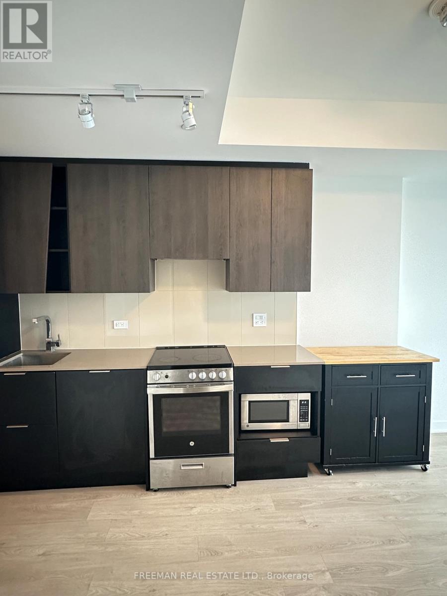 5602 - 3900 Confederation Parkway, Mississauga, Ontario  L5B 0M3 - Photo 7 - W12486457