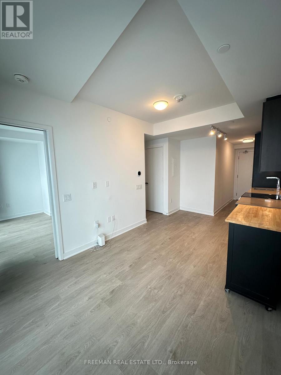 5602 - 3900 Confederation Parkway, Mississauga, Ontario  L5B 0M3 - Photo 5 - W12486457