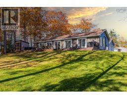 40 Martins Point Road