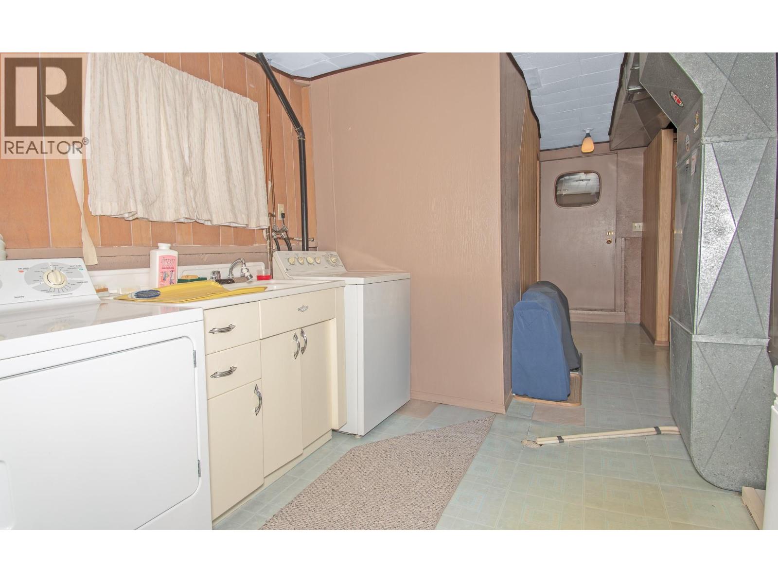 1102 Birch Street, Creston, British Columbia  V0B 1G3 - Photo 19 - 10366719