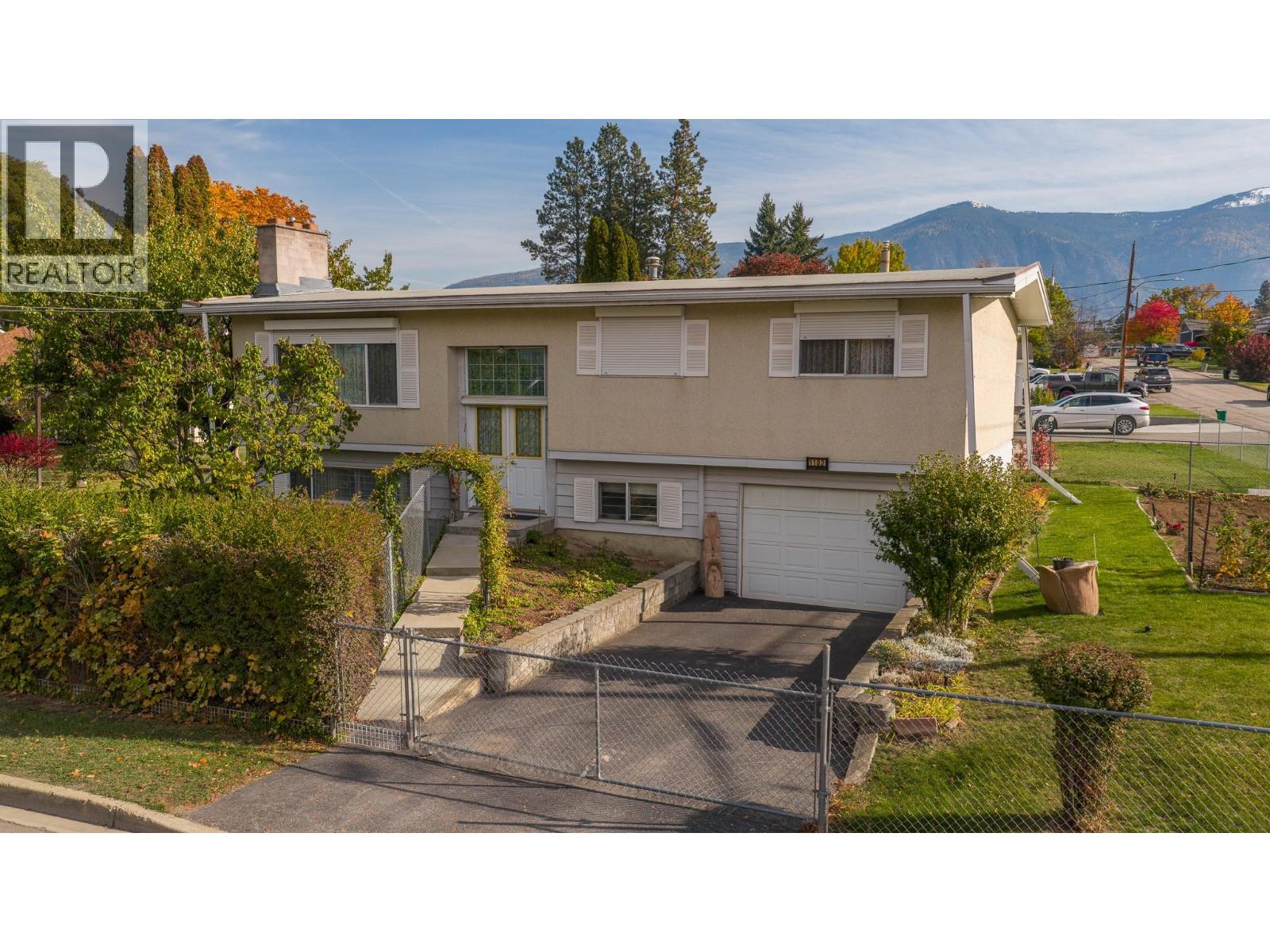 1102 Birch Street, creston, British Columbia