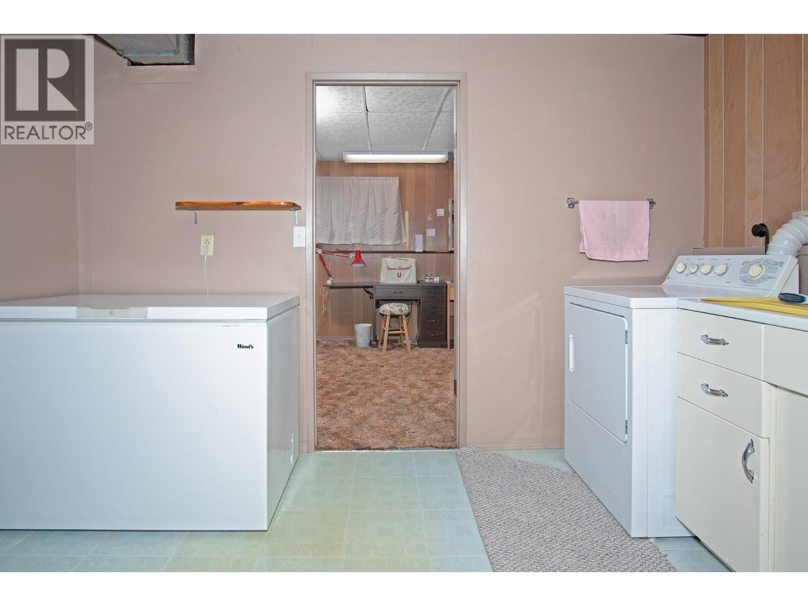 1102 Birch Street, Creston, British Columbia  V0B 1G3 - Photo 18 - 10366719