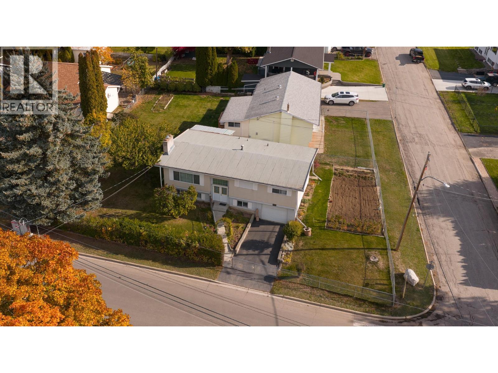 1102 Birch Street, Creston, British Columbia  V0B 1G3 - Photo 31 - 10366719