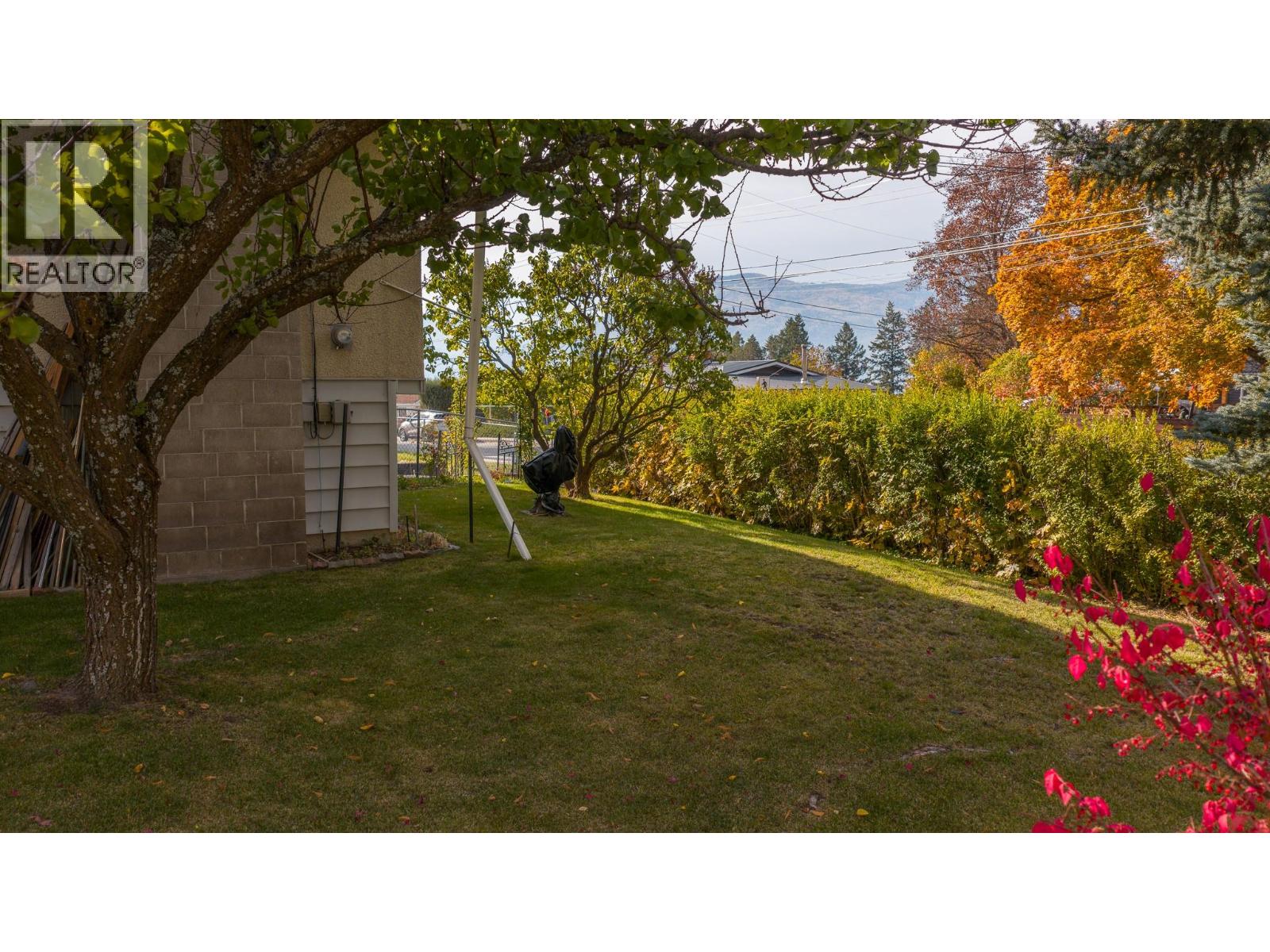 1102 Birch Street, Creston, British Columbia  V0B 1G3 - Photo 33 - 10366719