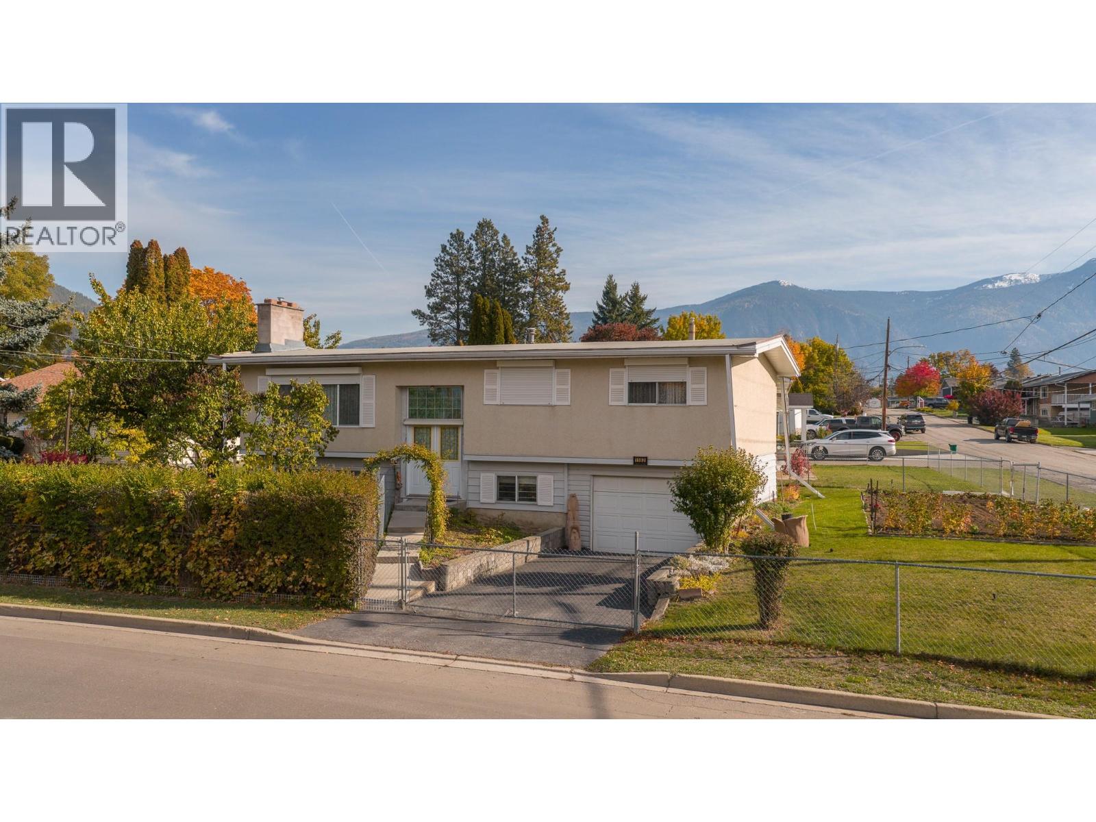 1102 Birch Street, Creston, British Columbia  V0B 1G3 - Photo 29 - 10366719