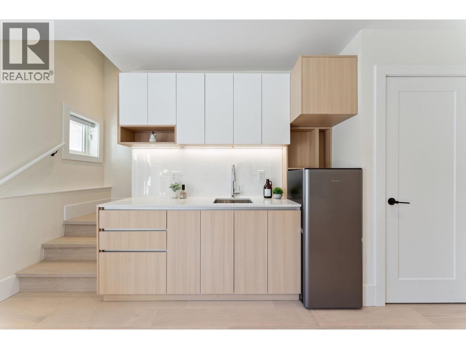 3121 Columbia Street, Vancouver, British Columbia  V5Y 1N4 - Photo 15 - R3062820