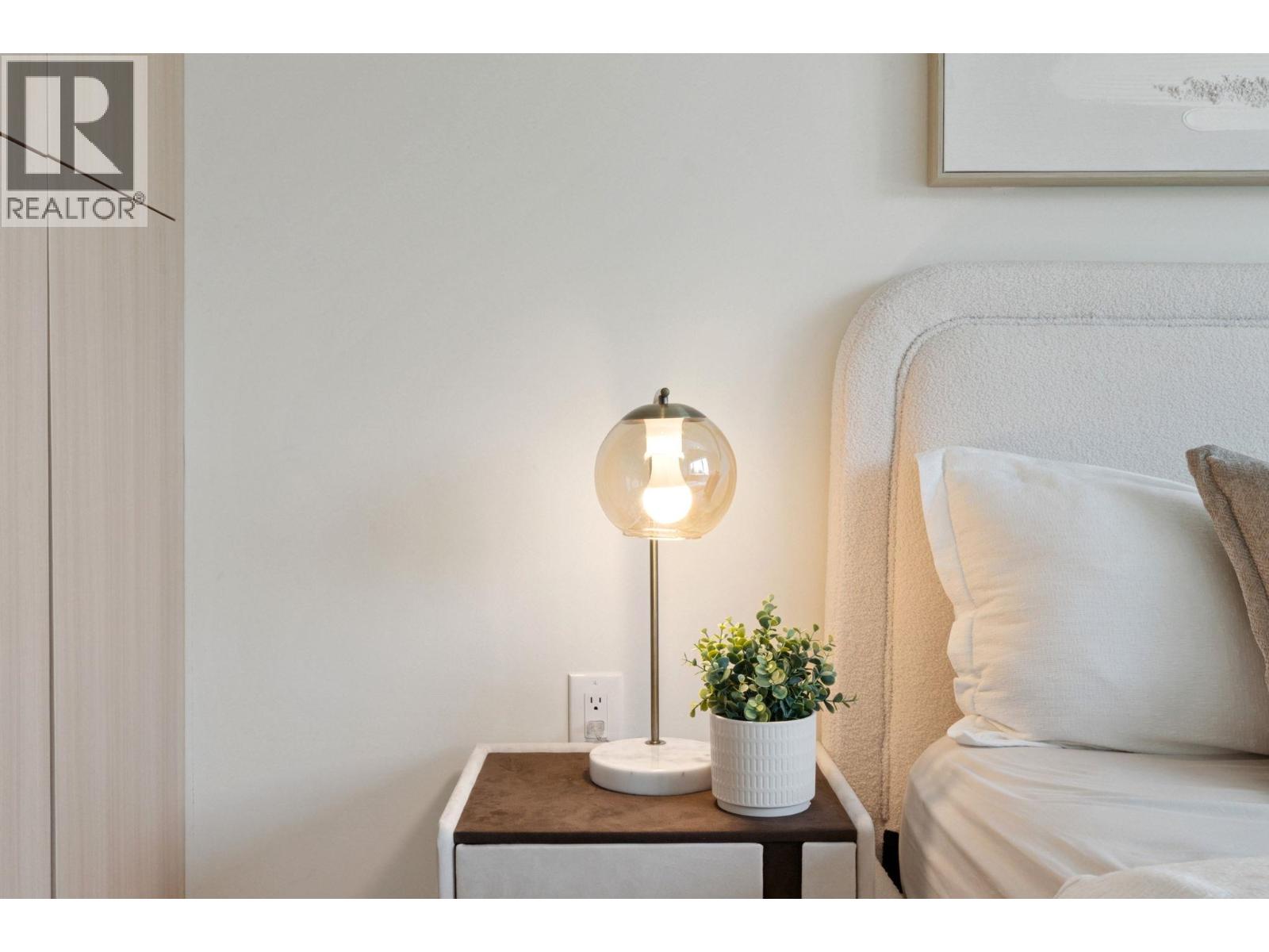 3121 Columbia Street, Vancouver, British Columbia  V5Y 1N4 - Photo 8 - R3062820