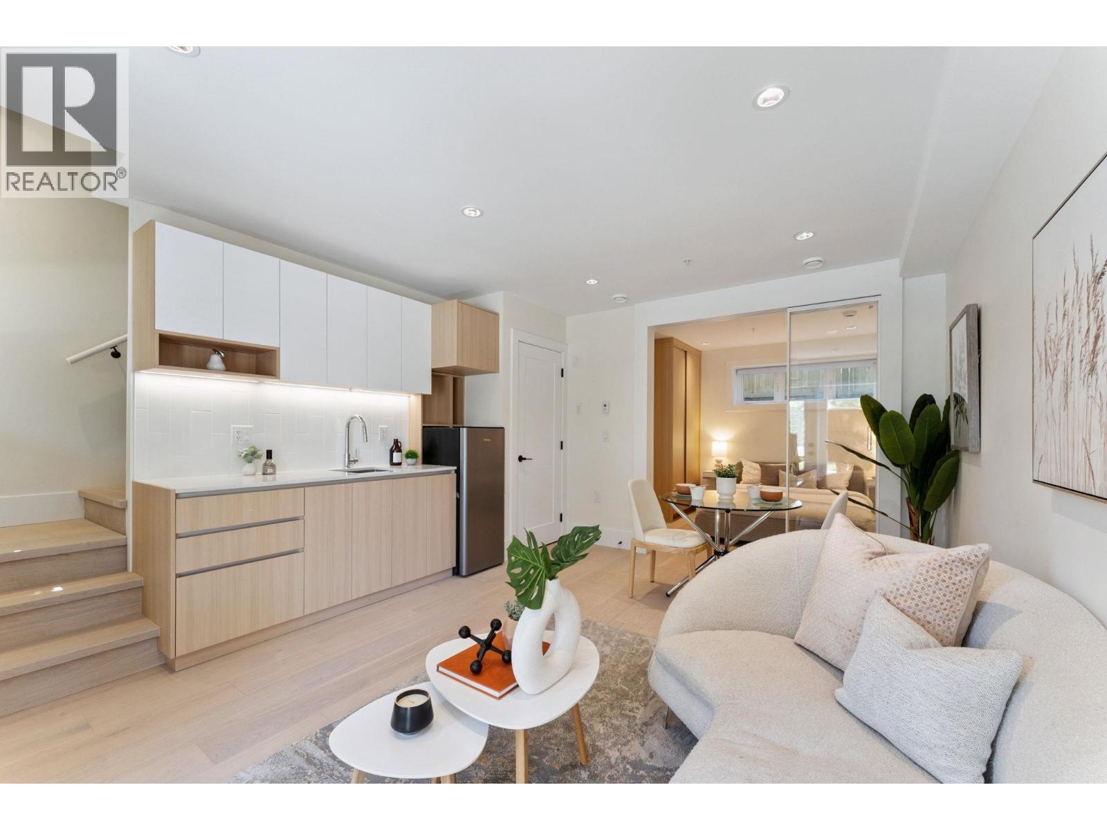 3121 Columbia Street, Vancouver, British Columbia  V5Y 1N4 - Photo 14 - R3062820