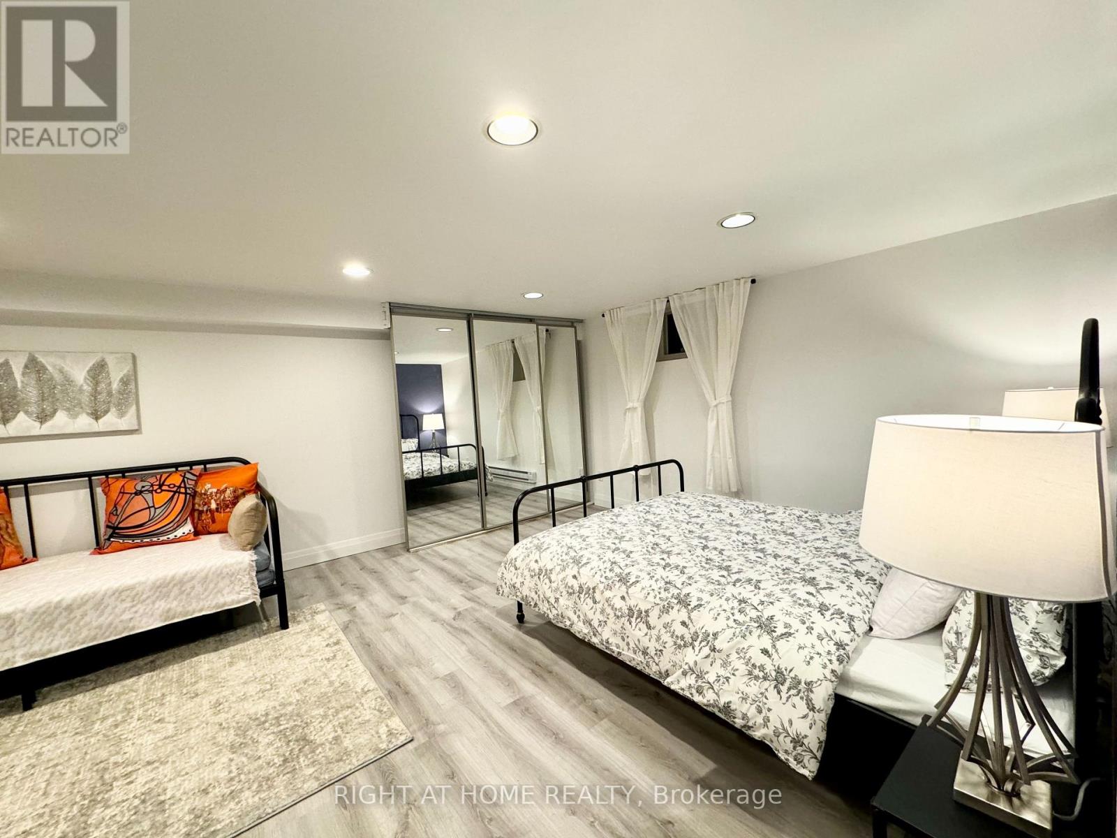 1196 Avenue Road, Toronto, Ontario  M5N 2G1 - Photo 11 - C12486872