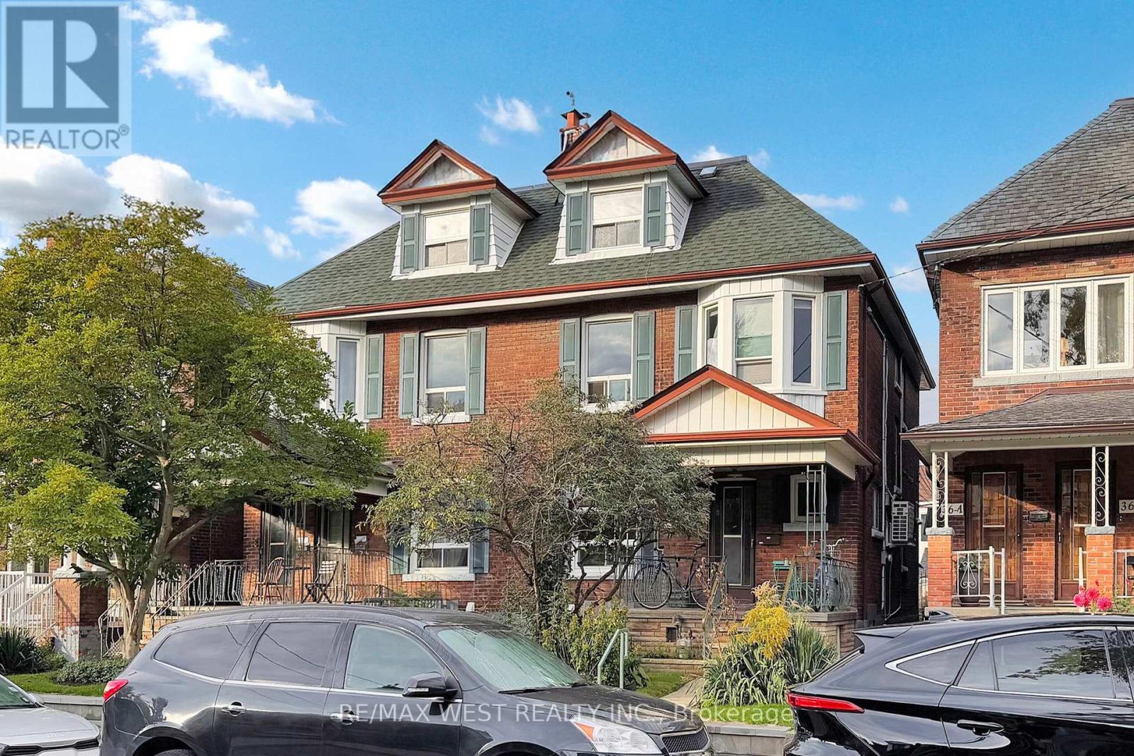 MAIN FLOOR UNIT 2 - 34 BEATRICE STREET, Toronto, Ontario