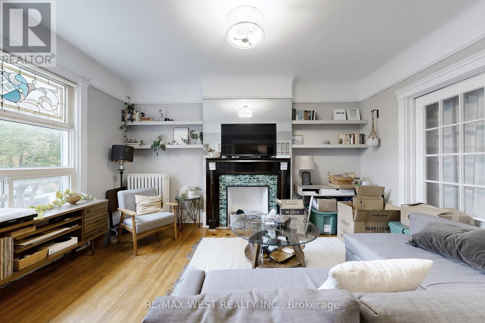 Main Floor Unit 2 - 34 Beatrice Street, Toronto, Ontario  M6J 2T3 - Photo 10 - C12486895