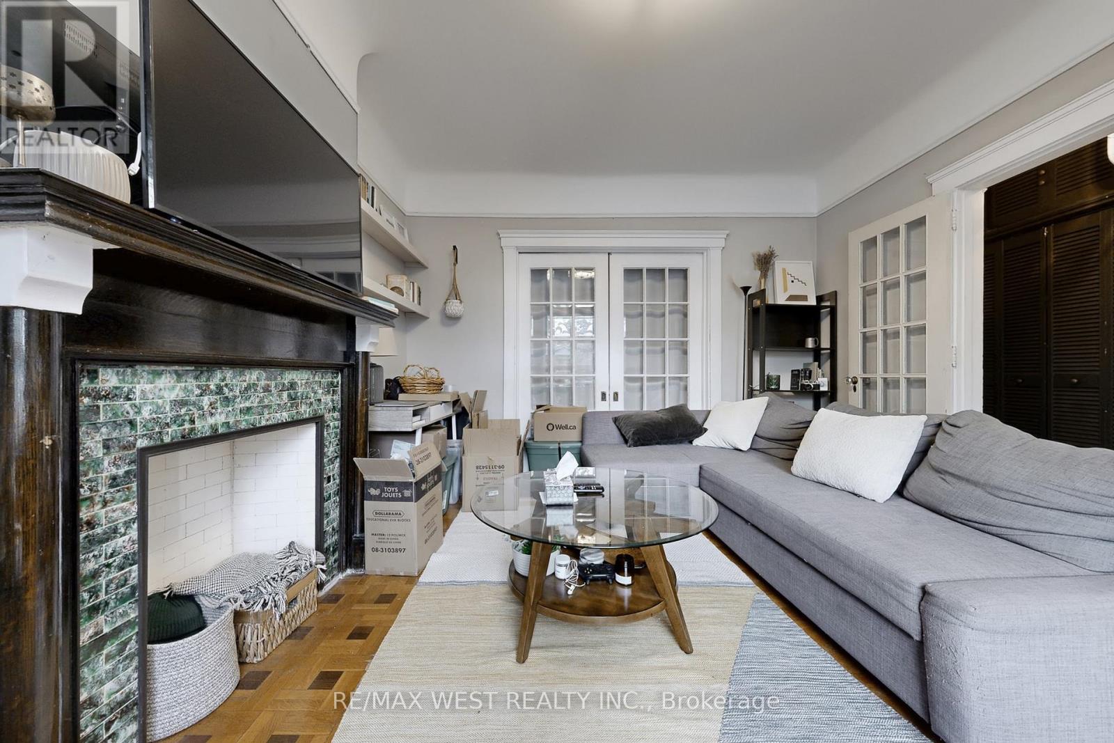 Main Floor Unit 2 - 34 Beatrice Street, Toronto, Ontario  M6J 2T3 - Photo 12 - C12486895