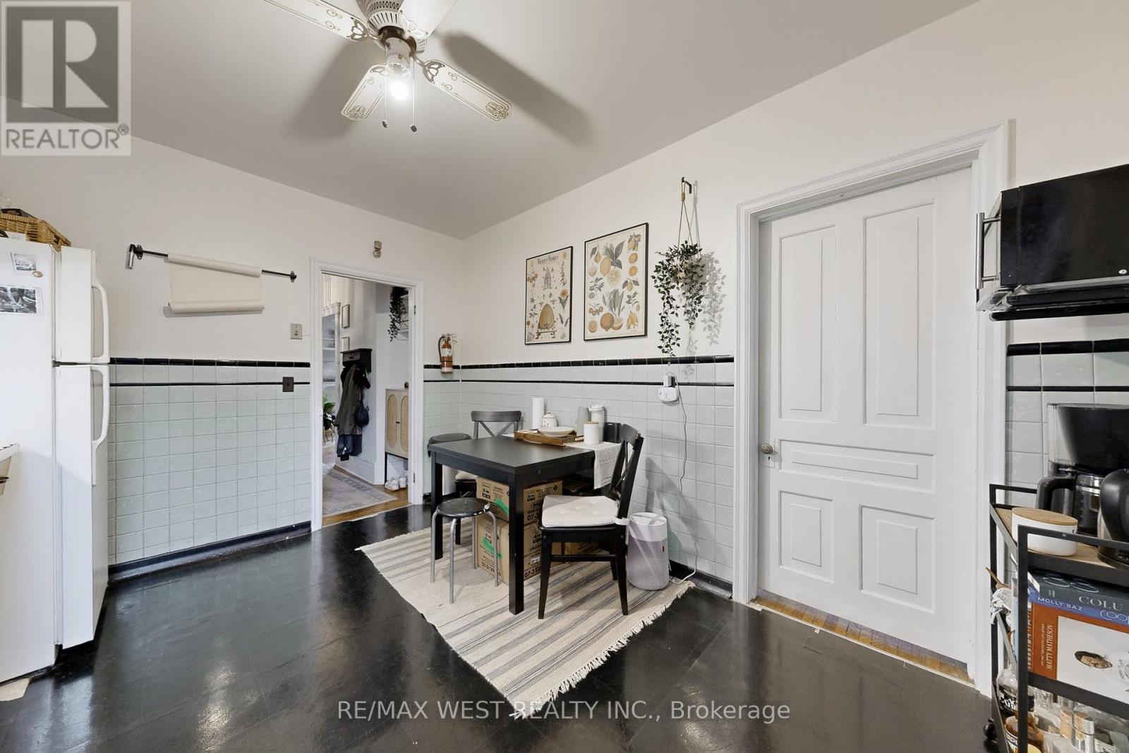 Main Floor Unit 2 - 34 Beatrice Street, Toronto, Ontario  M6J 2T3 - Photo 16 - C12486895