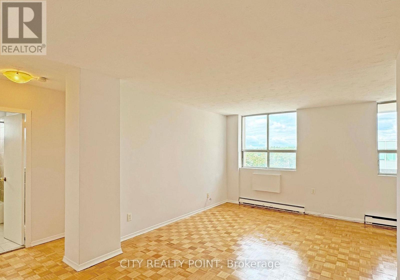 201 - 525 Eglinton Avenue E, Toronto, Ontario  M4P 2P6 - Photo 3 - C12486898