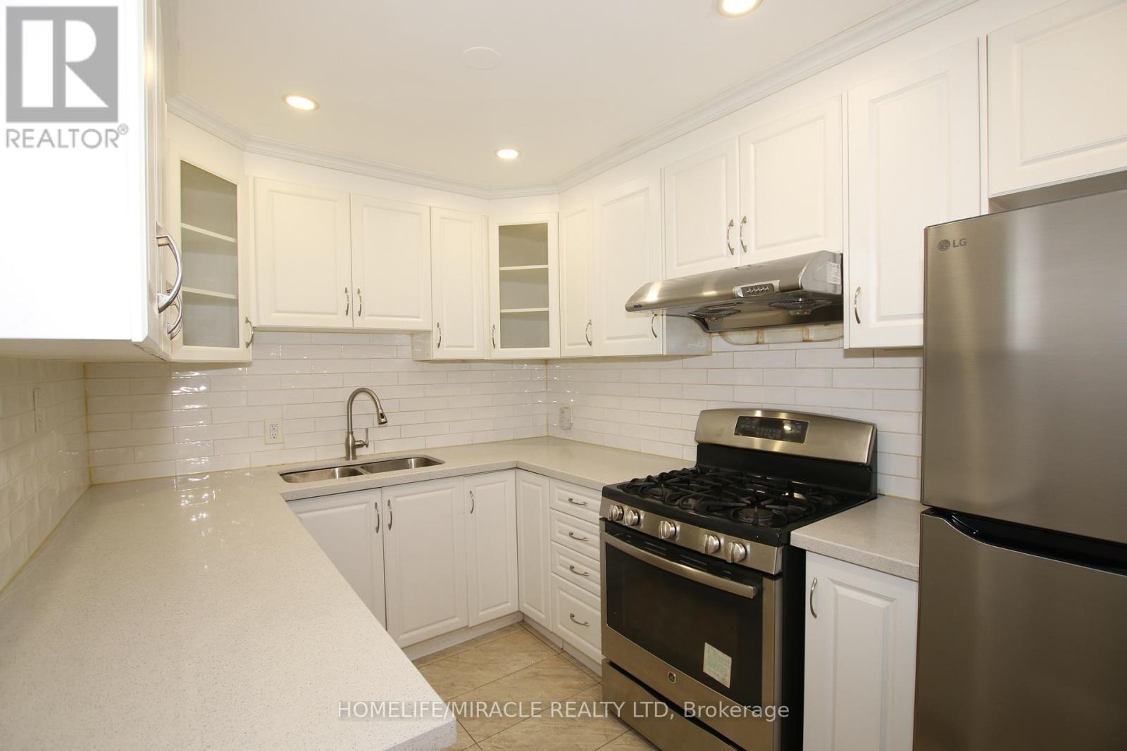 3 Gatsby Square, Brampton, Ontario  L6S 2H4 - Photo 16 - W12395898