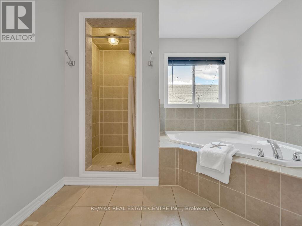 45 Stonemount Crescent, Essa (Angus), Ontario  L0M 1B4 - Photo 30 - N12486868