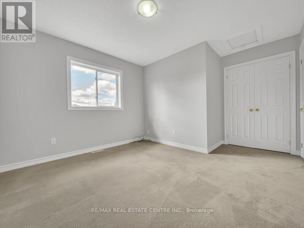 45 Stonemount Crescent, Essa (Angus), Ontario  L0M 1B4 - Photo 32 - N12486868