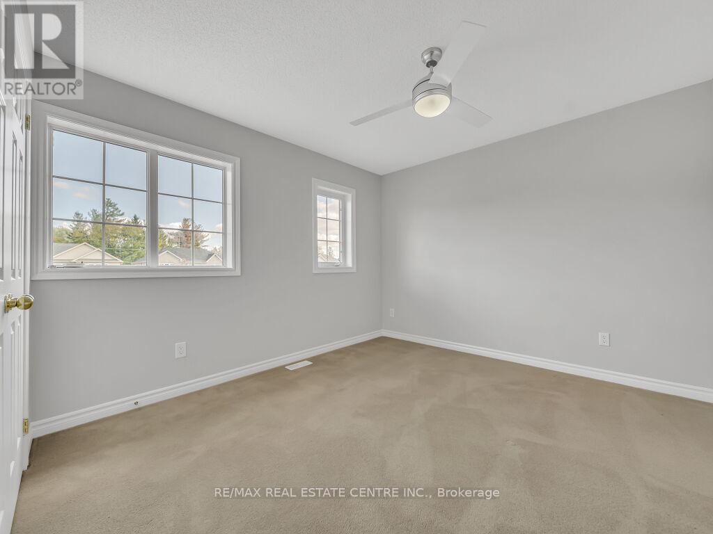 45 Stonemount Crescent, Essa (Angus), Ontario  L0M 1B4 - Photo 34 - N12486868