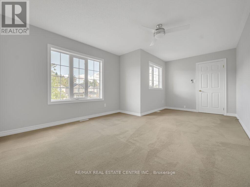 45 Stonemount Crescent, Essa (Angus), Ontario  L0M 1B4 - Photo 36 - N12486868