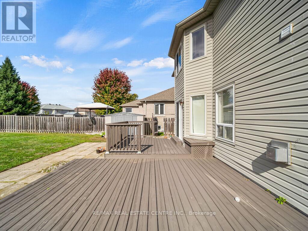 45 Stonemount Crescent, Essa (Angus), Ontario  L0M 1B4 - Photo 43 - N12486868