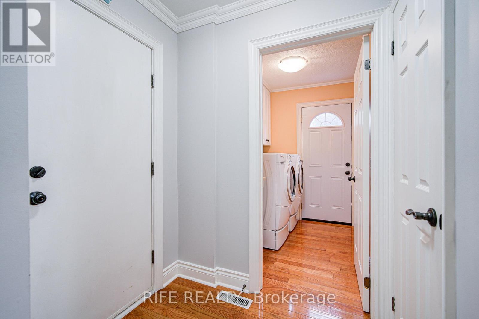 38 Longwater Chase, Markham, Ontario  L3R 4A5 - Photo 10 - N12486870