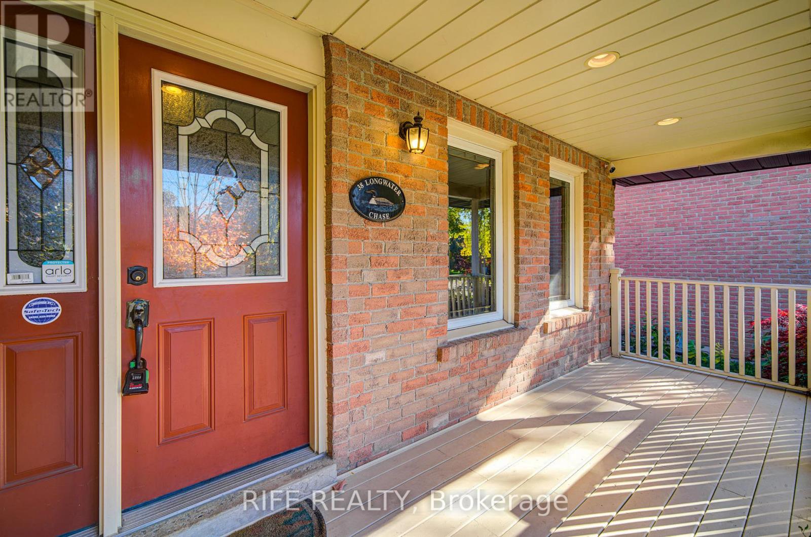 38 Longwater Chase, Markham, Ontario  L3R 4A5 - Photo 2 - N12486870