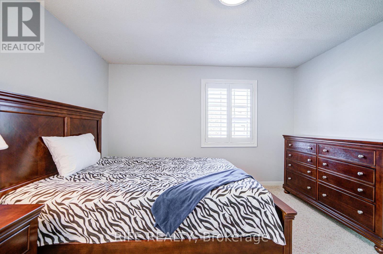 38 Longwater Chase, Markham, Ontario  L3R 4A5 - Photo 34 - N12486870