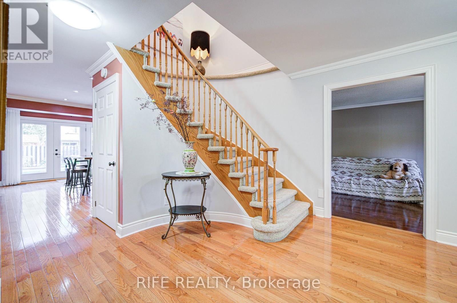 38 Longwater Chase, Markham, Ontario  L3R 4A5 - Photo 5 - N12486870