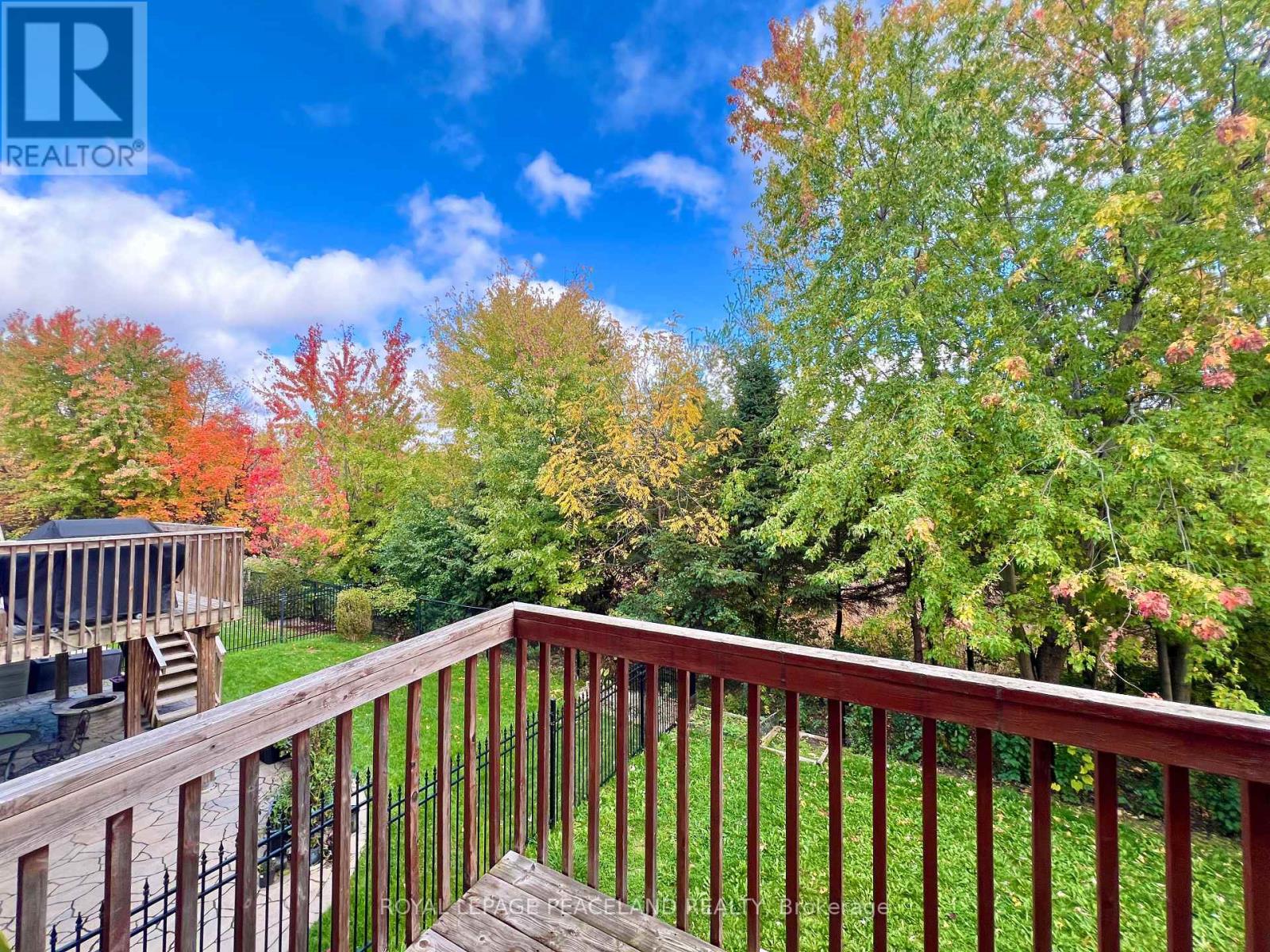 73 Castleglen Boulevard, Markham, Ontario  L6C 0A9 - Photo 13 - N12486877