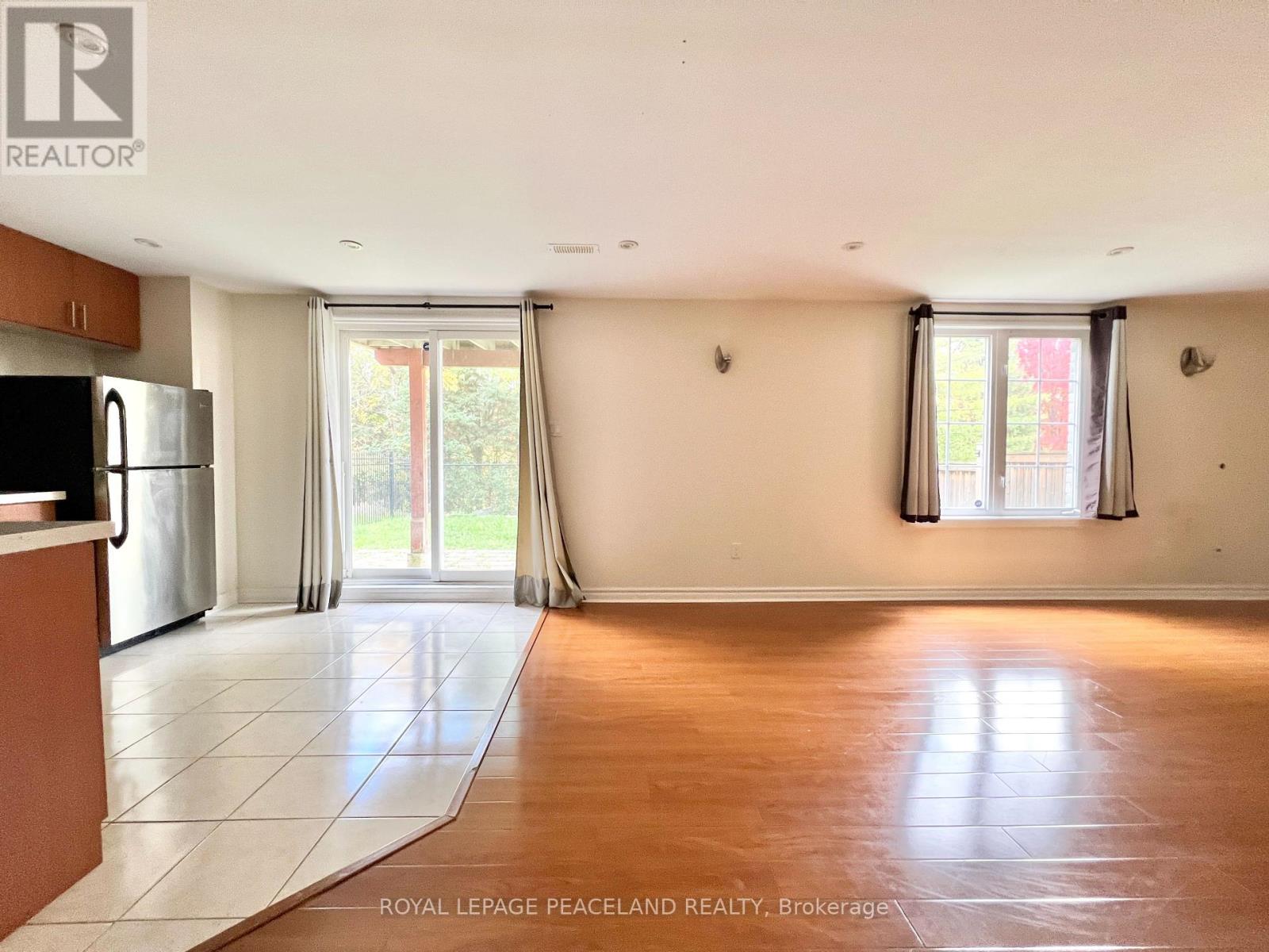 73 Castleglen Boulevard, Markham, Ontario  L6C 0A9 - Photo 28 - N12486877