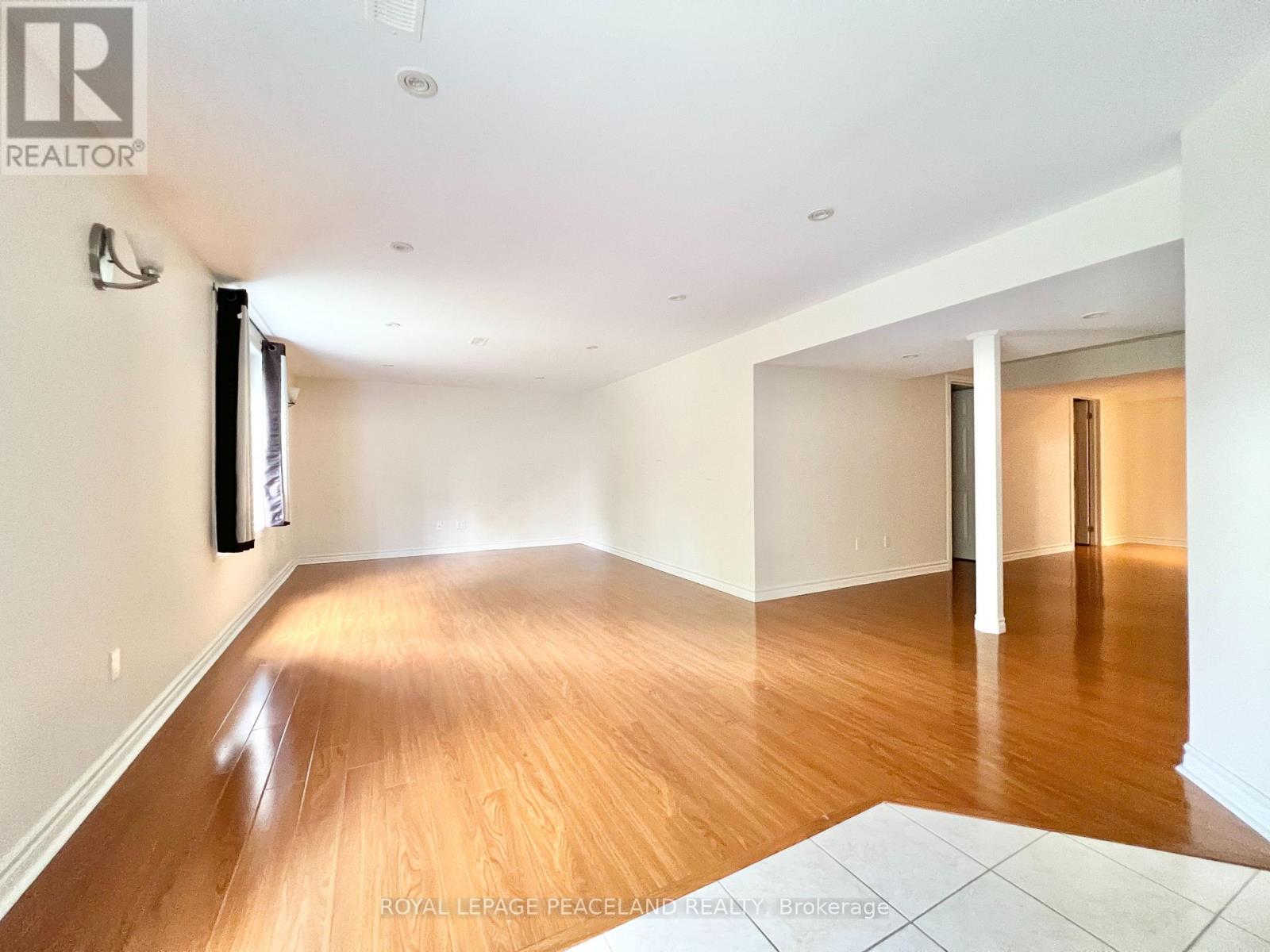 73 Castleglen Boulevard, Markham, Ontario  L6C 0A9 - Photo 31 - N12486877