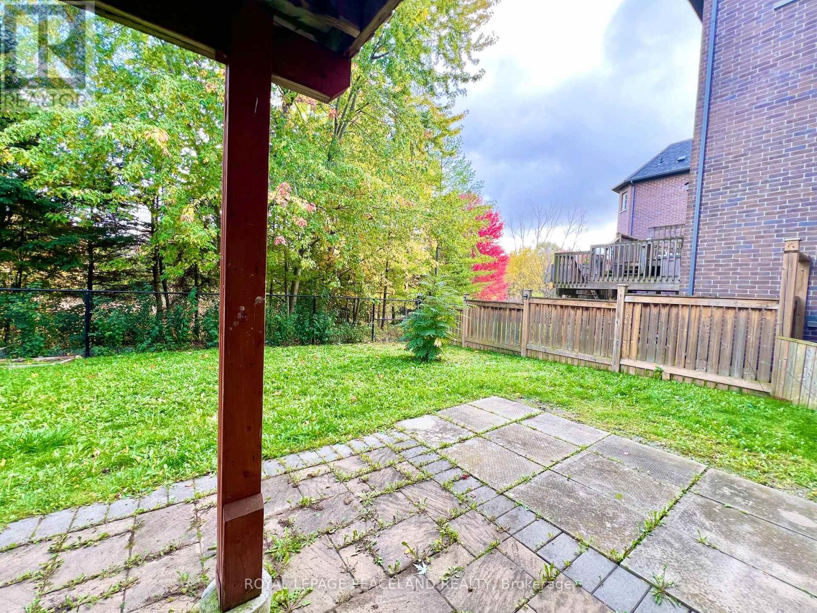 73 Castleglen Boulevard, Markham, Ontario  L6C 0A9 - Photo 34 - N12486877