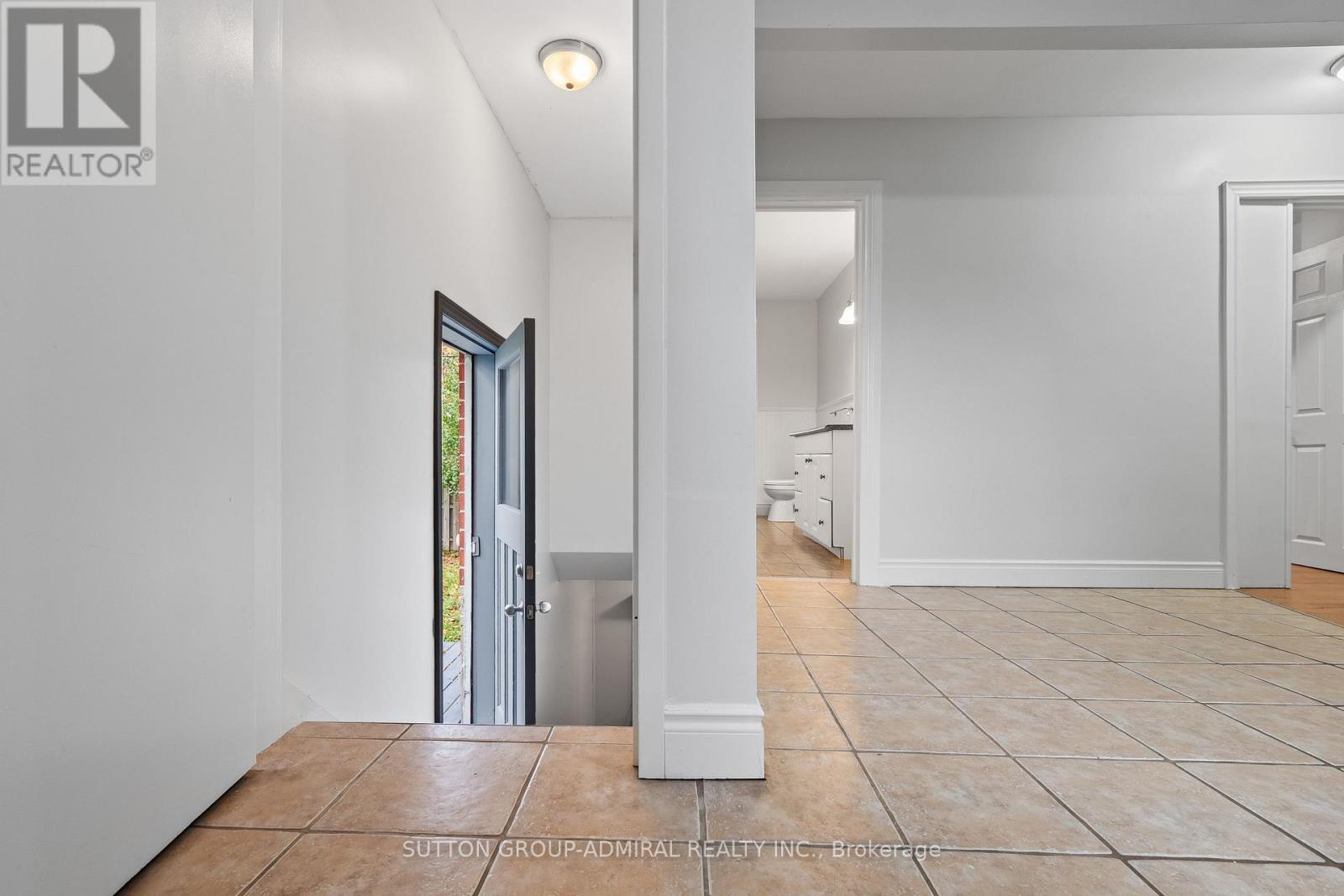 110 Cumberland Street, Barrie (Allandale), Ontario  L4N 2P7 - Photo 24 - S12486897