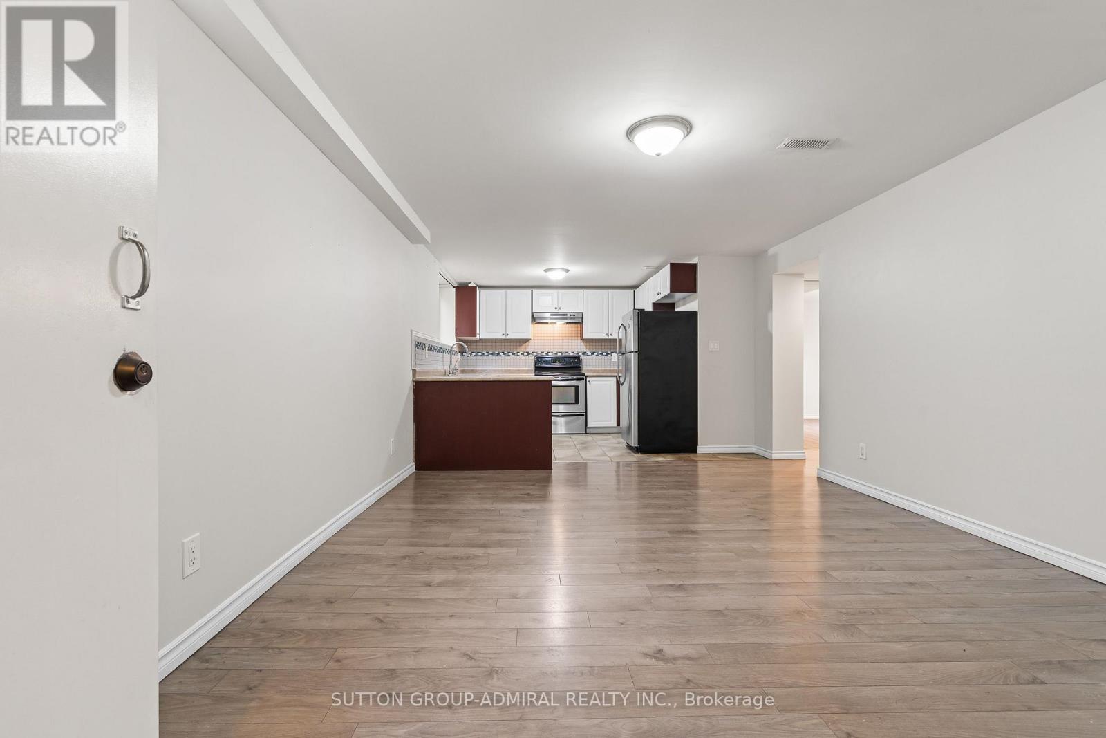 110 Cumberland Street, Barrie (Allandale), Ontario  L4N 2P7 - Photo 28 - S12486897