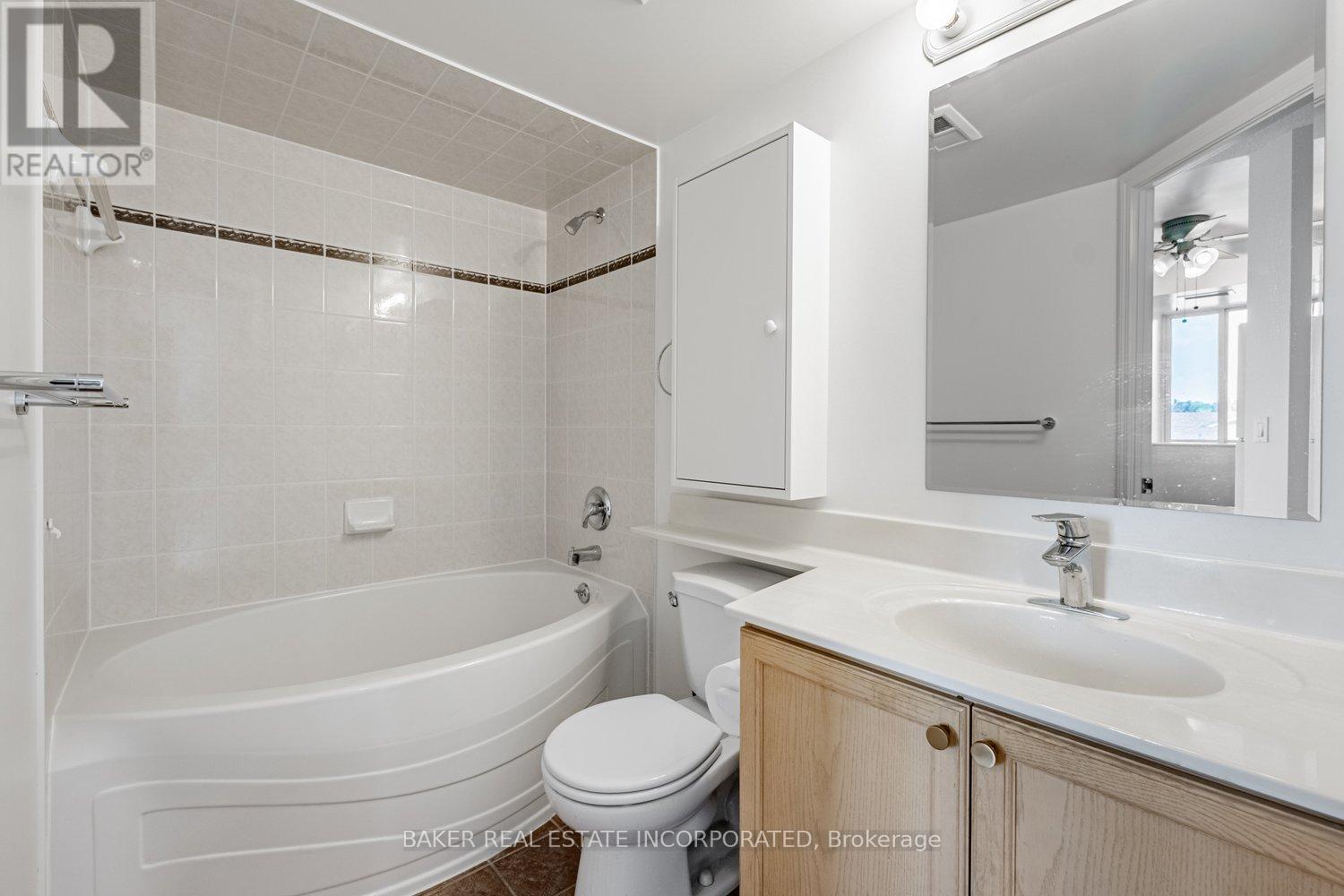 311 - 1150 Parkwest Place, Mississauga, Ontario  L5E 3K4 - Photo 19 - W12486863