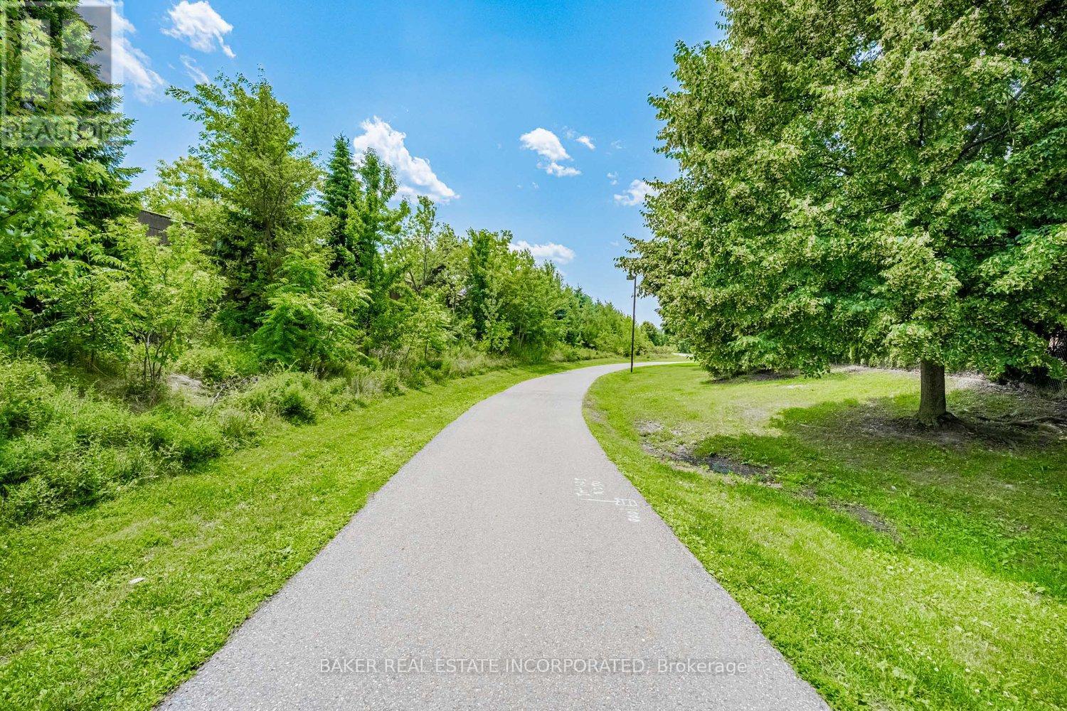 311 - 1150 Parkwest Place, Mississauga, Ontario  L5E 3K4 - Photo 20 - W12486863