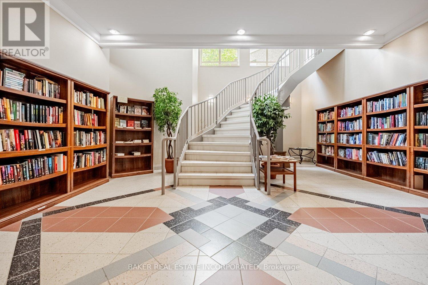 311 - 1150 Parkwest Place, Mississauga, Ontario  L5E 3K4 - Photo 21 - W12486863