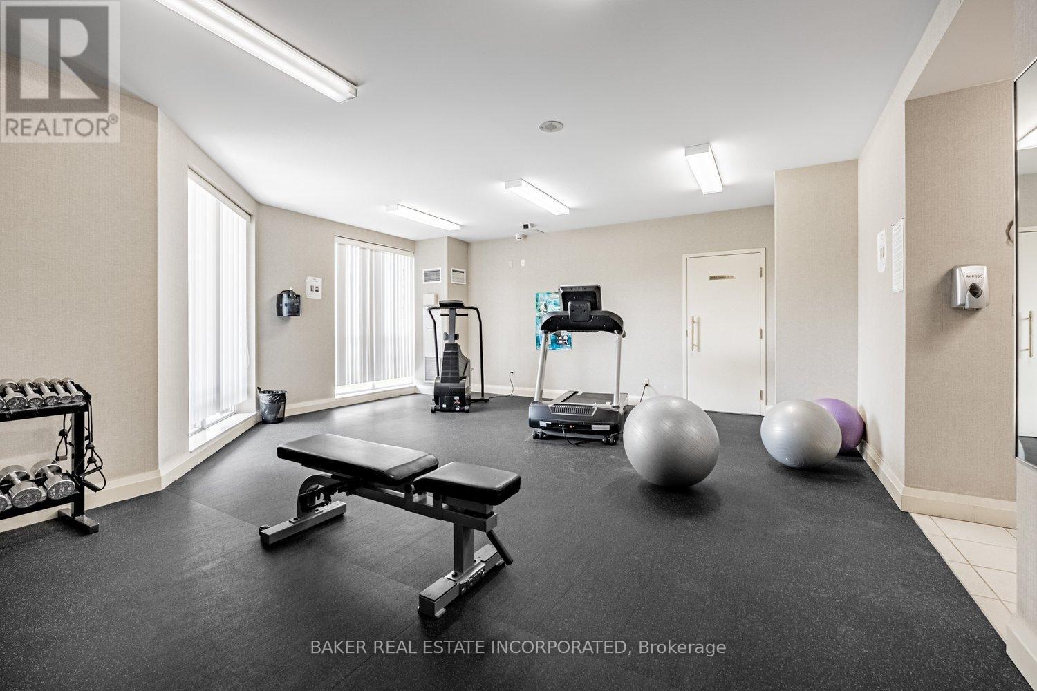 311 - 1150 Parkwest Place, Mississauga, Ontario  L5E 3K4 - Photo 24 - W12486863