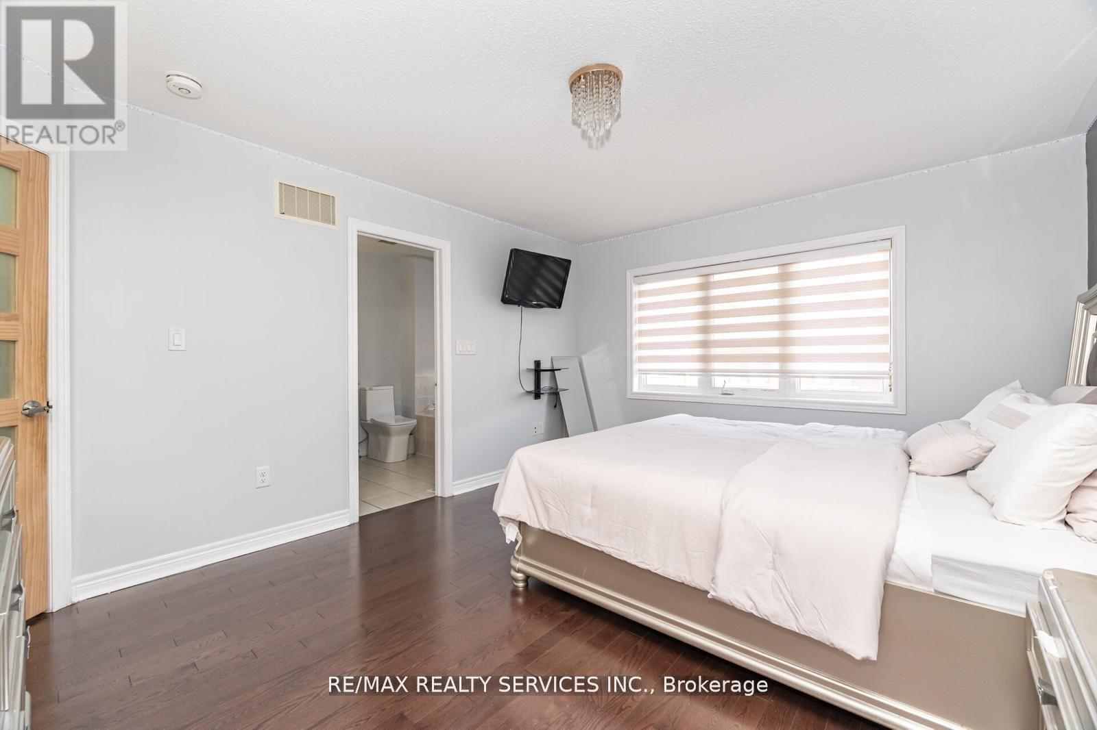 65 Fann Drive, Brampton, Ontario  L7A 4L3 - Photo 24 - W12486884