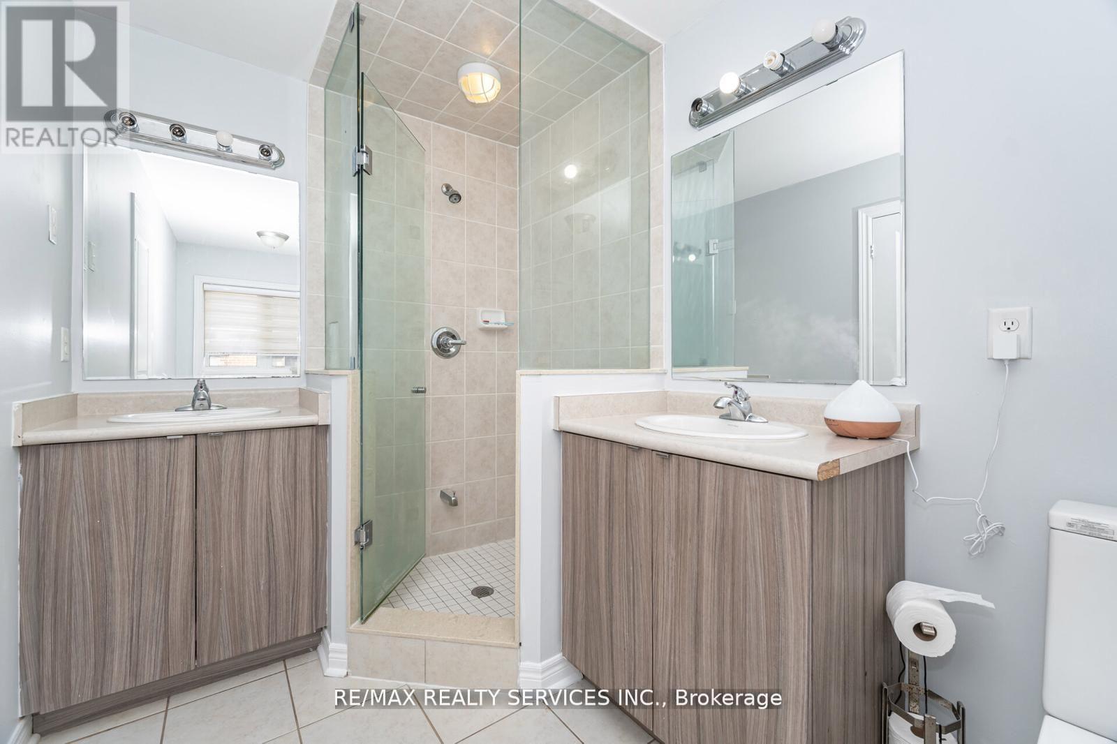 65 Fann Drive, Brampton, Ontario  L7A 4L3 - Photo 31 - W12486884