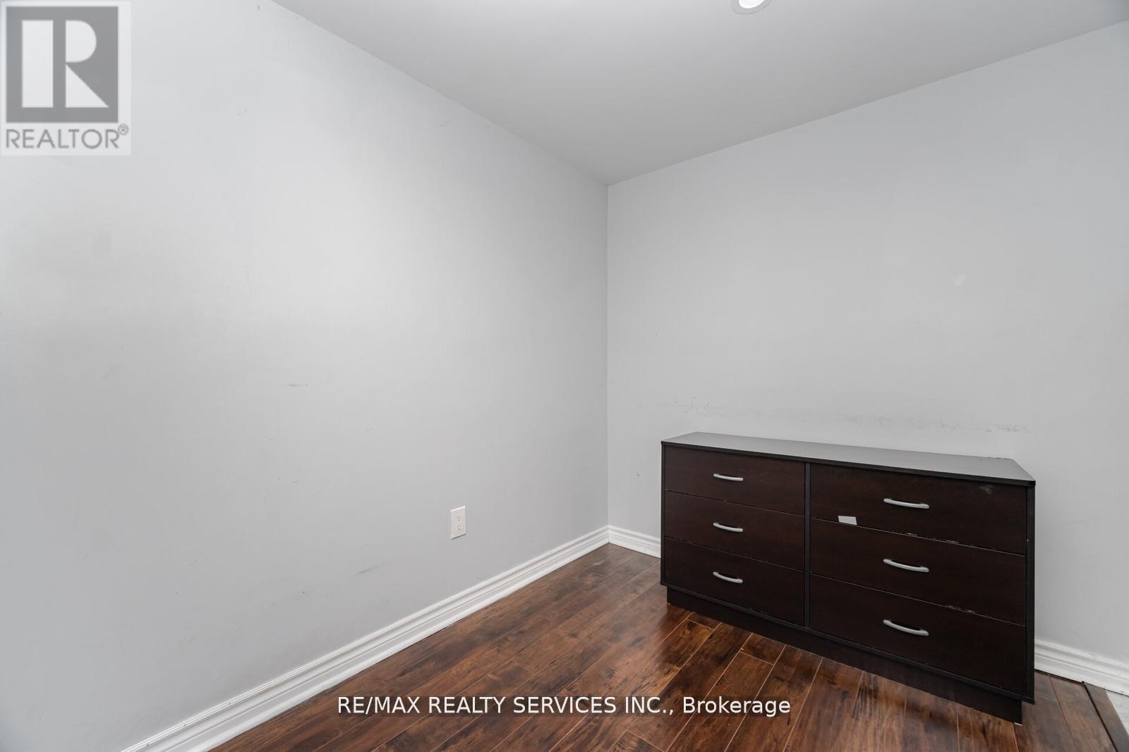 65 Fann Drive, Brampton, Ontario  L7A 4L3 - Photo 38 - W12486884