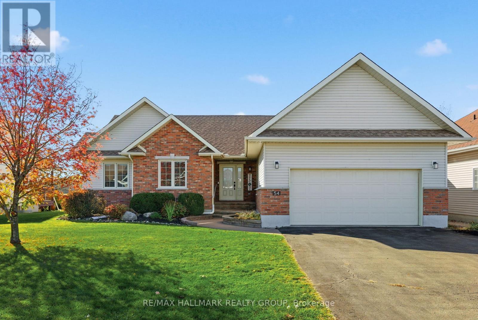 54 CHRISTIE LANE, North Dundas, Ontario