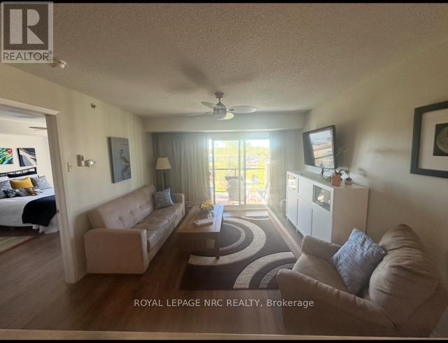 1417 - 330 Prince Charles Drive S, Welland, Ontario  L3C 7B3 - Photo 11 - X12486899