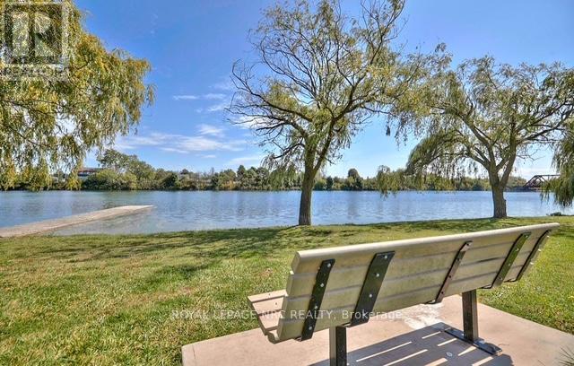 1417 - 330 Prince Charles Drive S, Welland, Ontario  L3C 7B3 - Photo 21 - X12486899