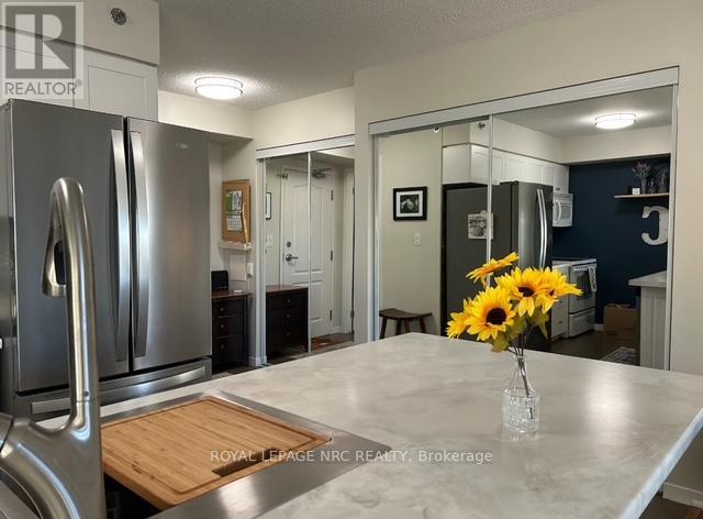 1417 - 330 Prince Charles Drive S, Welland, Ontario  L3C 7B3 - Photo 8 - X12486899