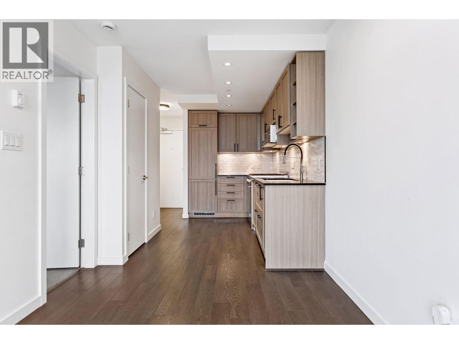 2003 5515 Boundary Road, Vancouver, British Columbia  V5R 0E3 - Photo 18 - R3062835