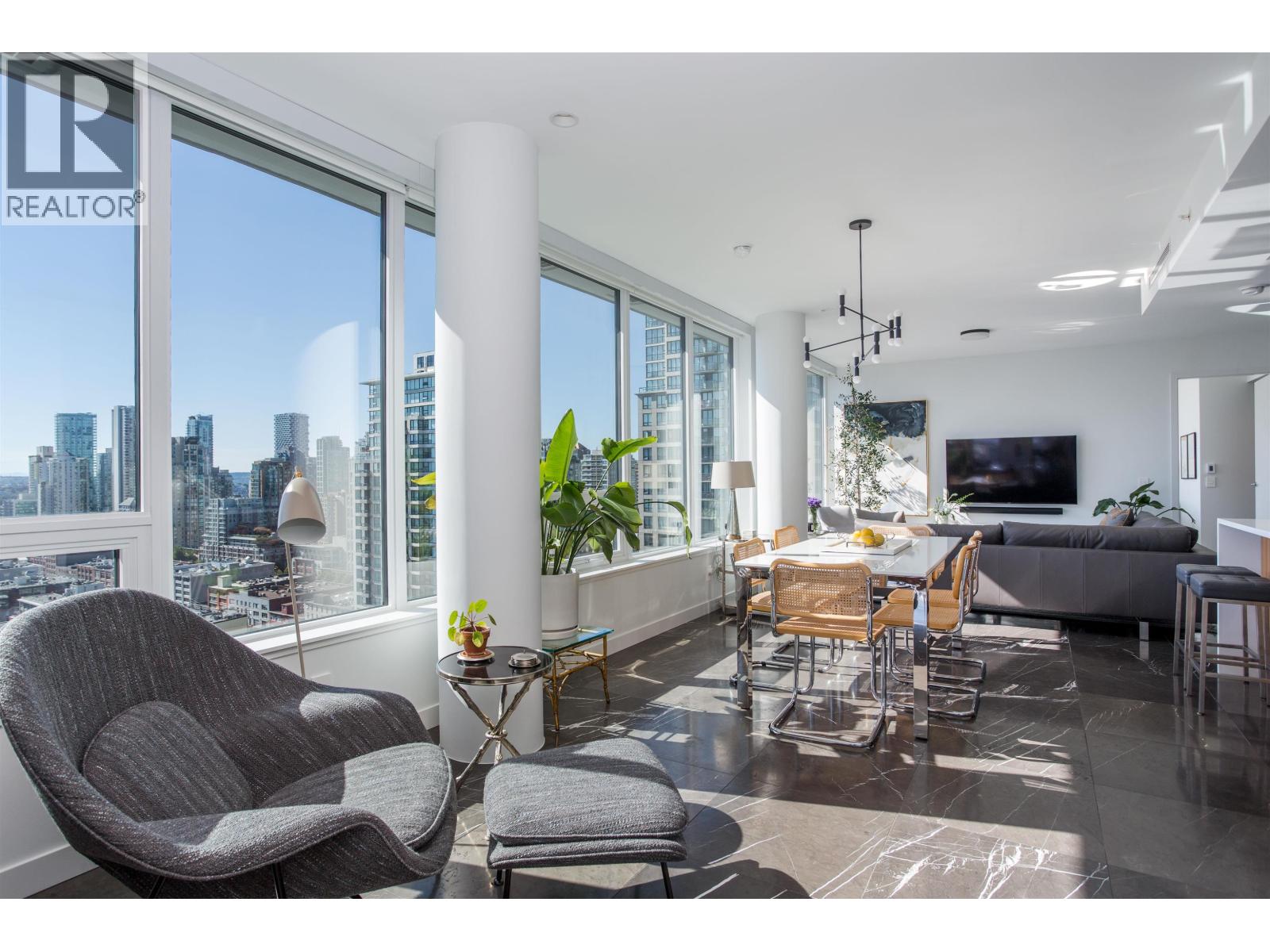 2004 885 CAMBIE STREET, Vancouver, British Columbia