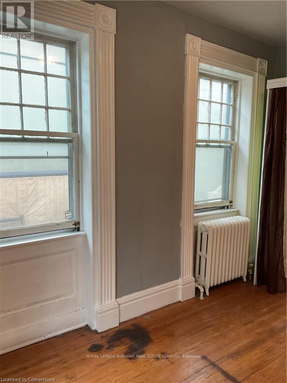 2 - 303 East 19 Street, Hamilton, Ontario  L9A 5S6 - Photo 11 - X12486875